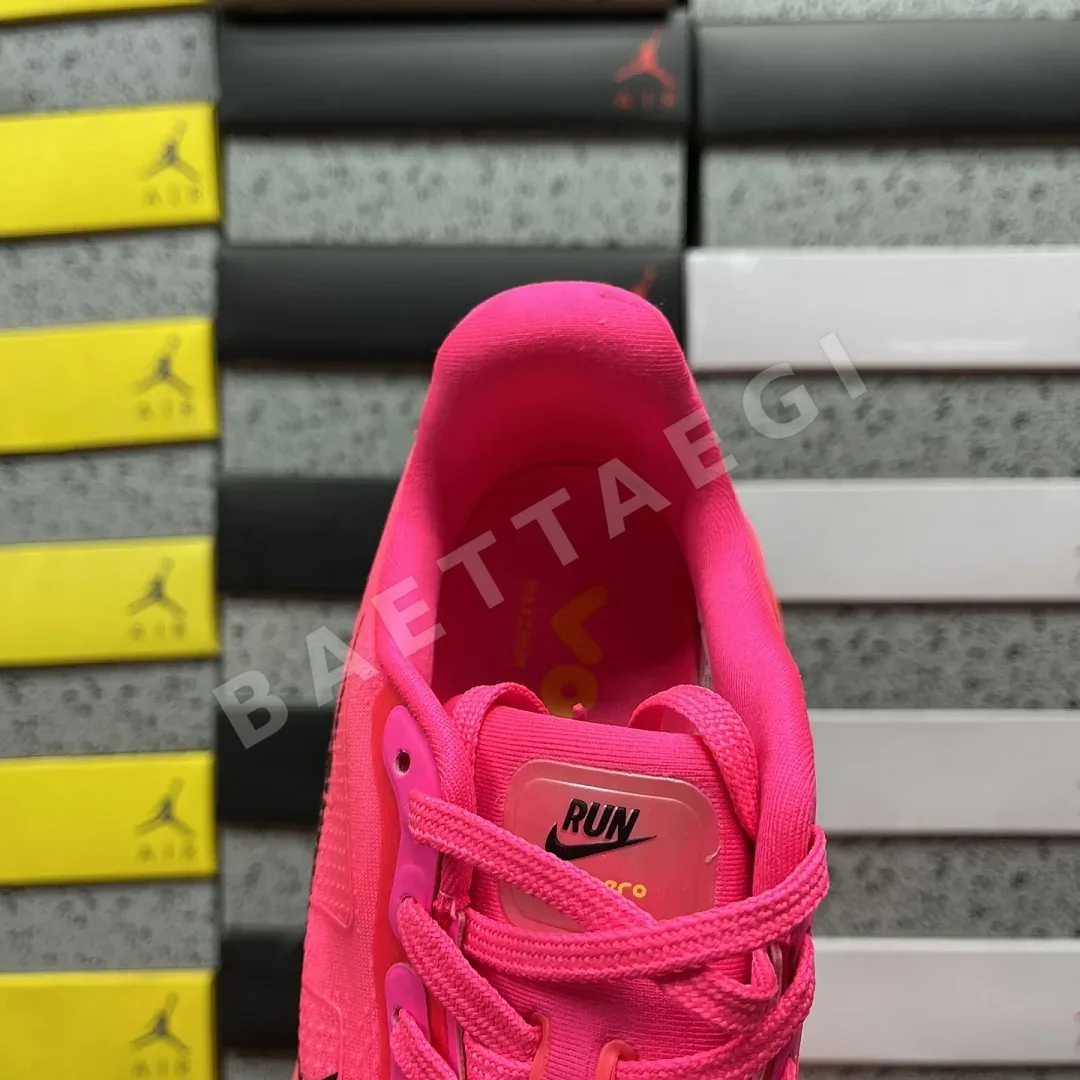나이키 [CG] 보메로 프리미엄 HM5973-603 201980 Nike Vomero Premium Hyper Pink 상세 이미지 7