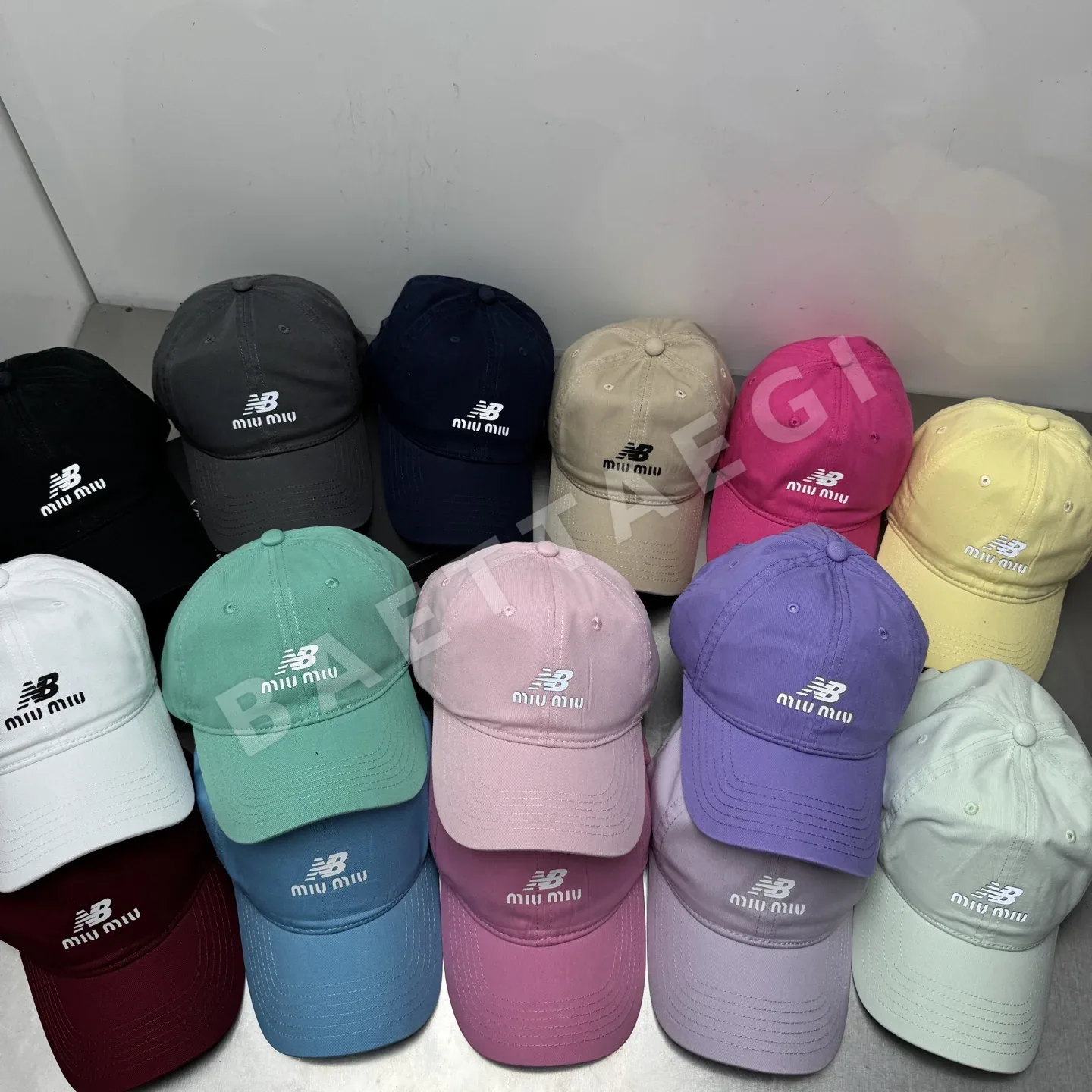 미우미우 소프트 탑 베이스볼 모자 80729