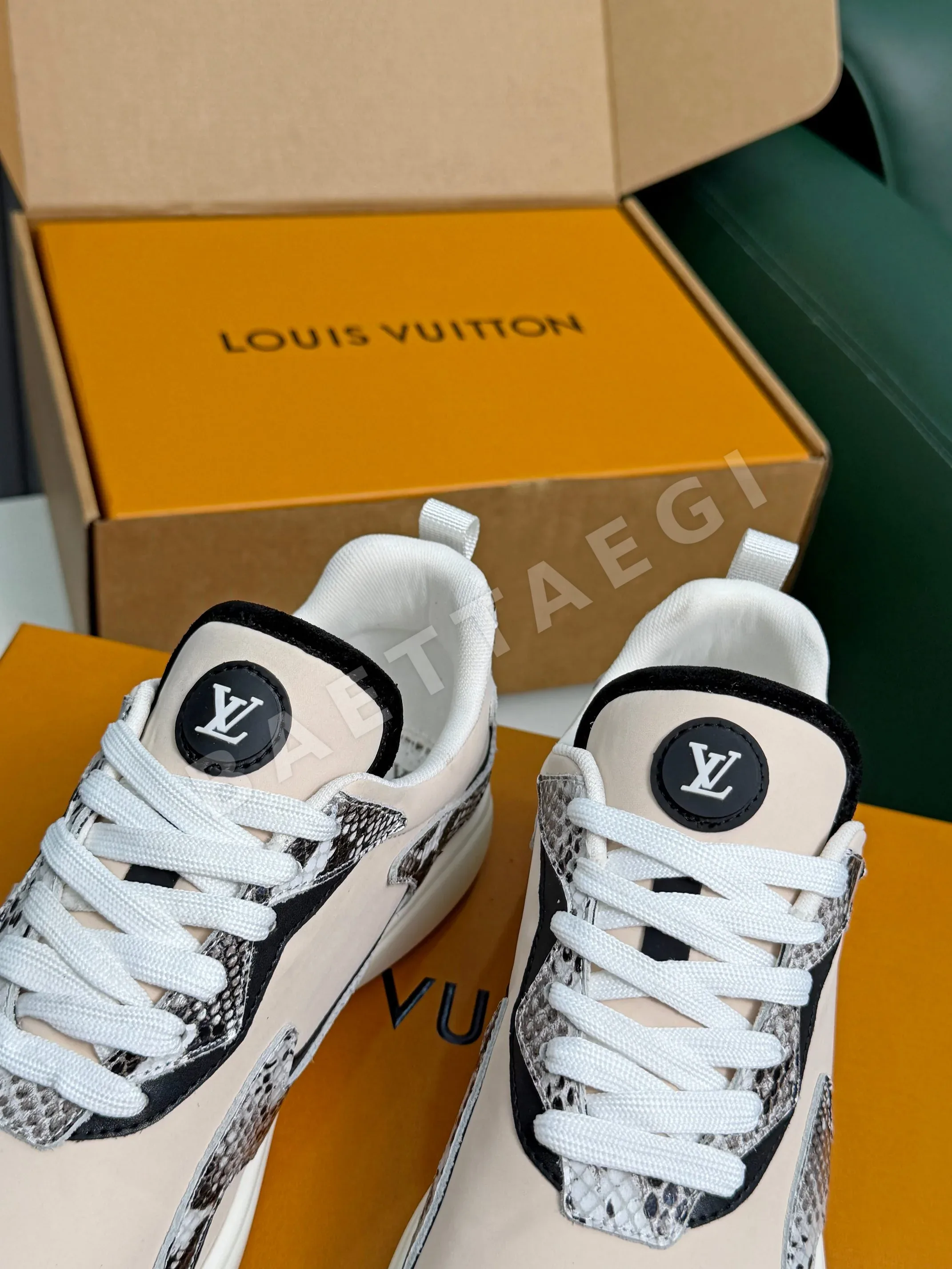 루이비통 LV 드롭 300 (LV Drop 300) 스니커즈 상세 이미지 8