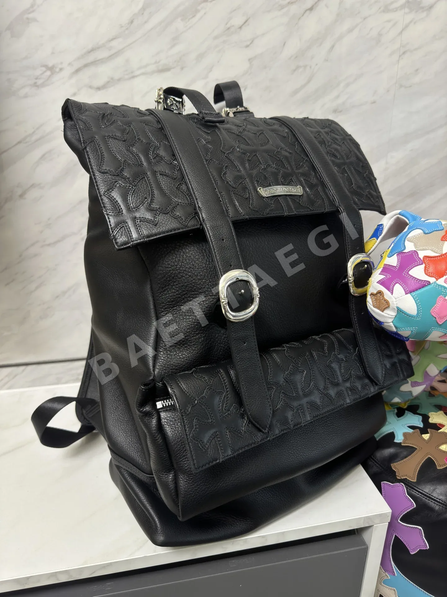 크롬하츠 가죽 크로스 패널 백팩 상세 이미지 2