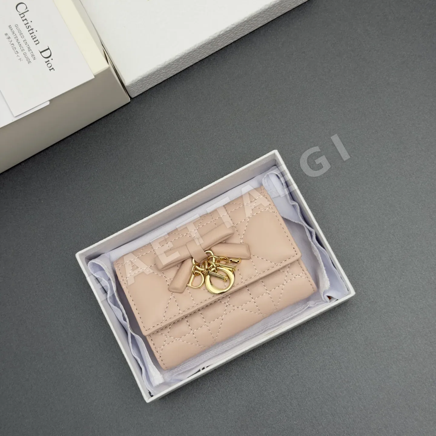 디올 레이디 그리신 램스킨 지갑 S2607 상세 이미지 9