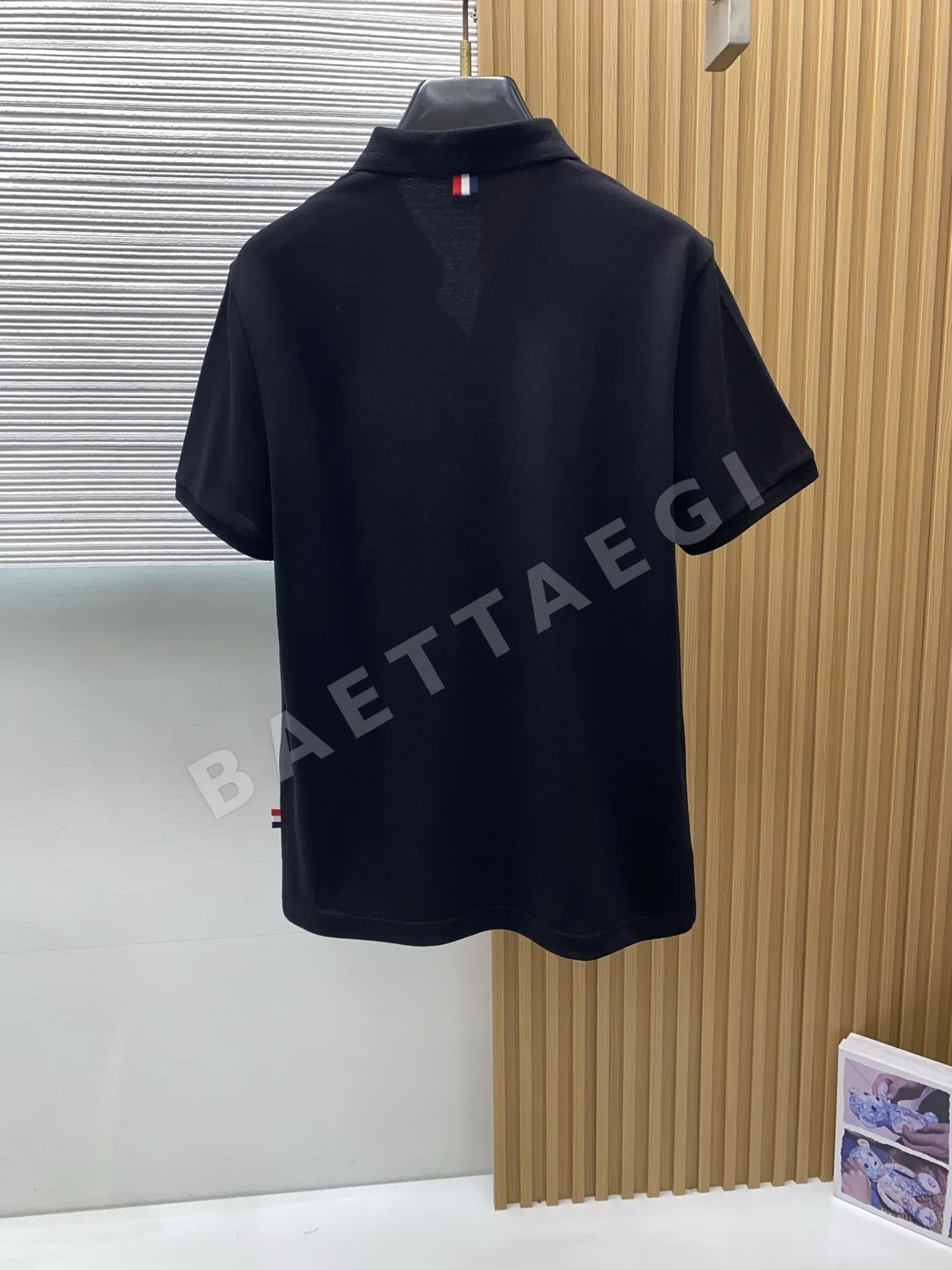 몽클레르 클래식 남성 반팔 폴로셔츠 상세 이미지 9