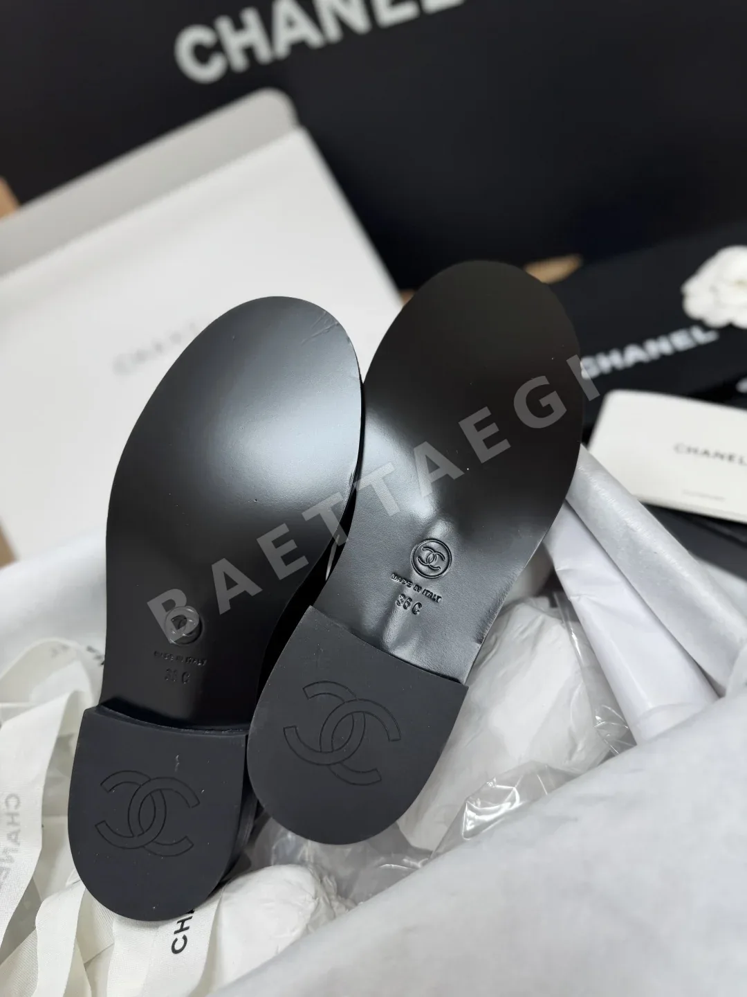 샤넬 25A 뉴레트로 라인스톤 버클 스웨이드 로퍼 상세 이미지 6