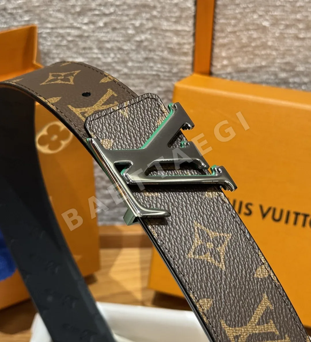 루이비통 JD350 이니셜 40mm 리버시블 벨트 상세 이미지 4