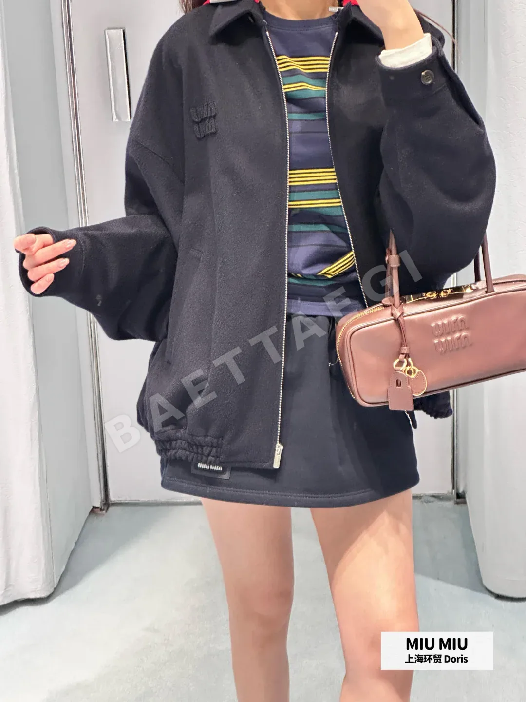미우미우 네이비 후드 지퍼업 자켓 상세 이미지 6