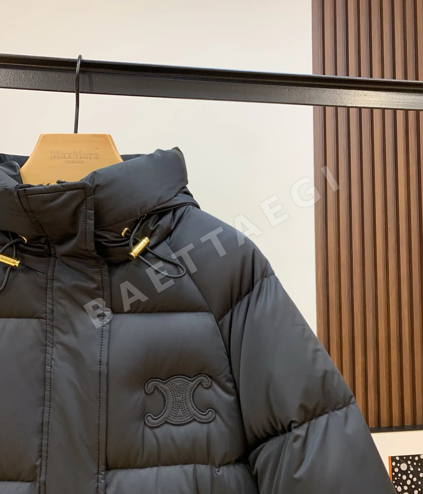셀린느 화이트 구스다운 여성 패딩 재킷 상세 이미지 5
