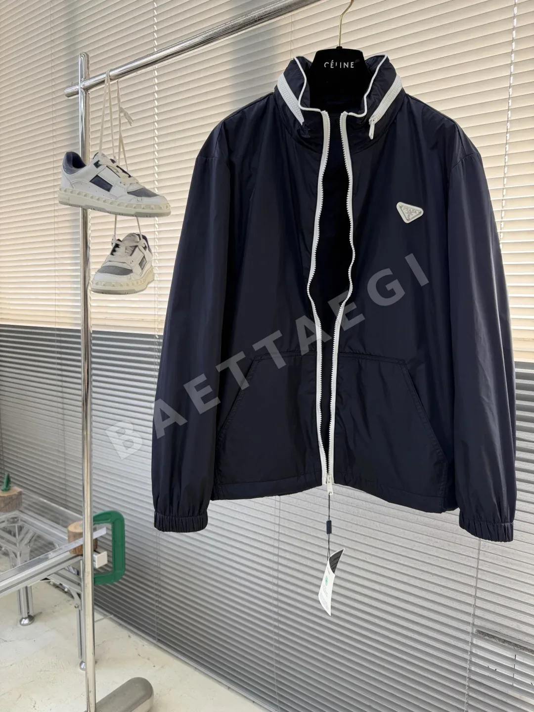 프라다 카라 자켓 남성용 상세 이미지 2