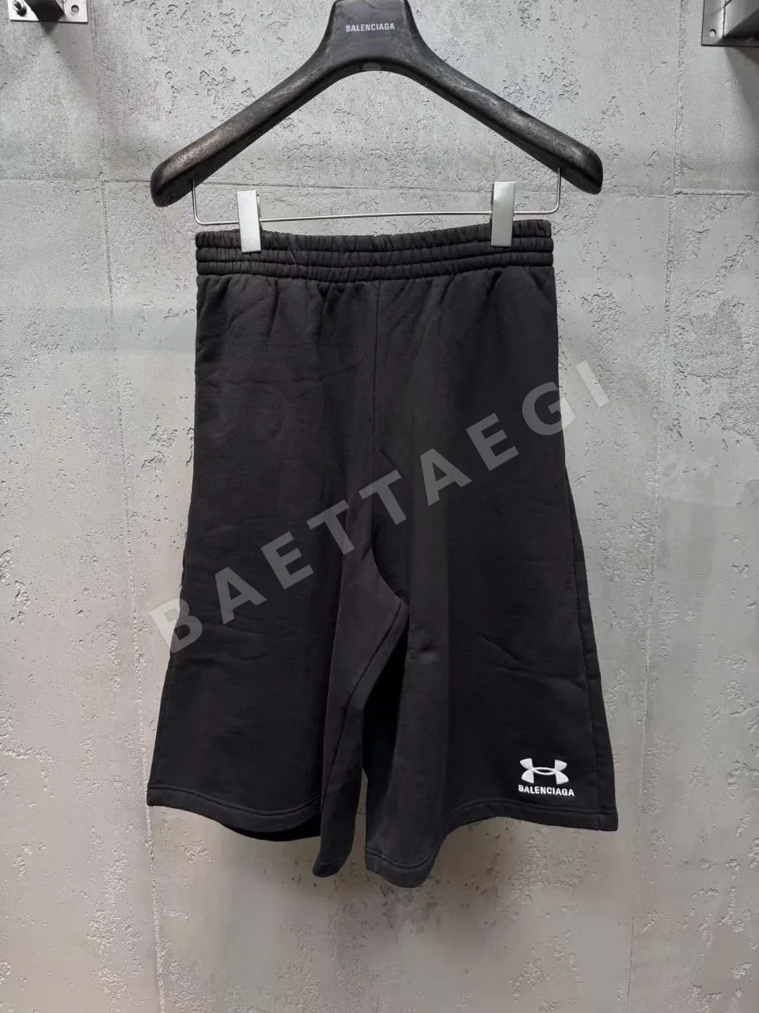 발렌시아가 남성 반바지 상세 이미지 9