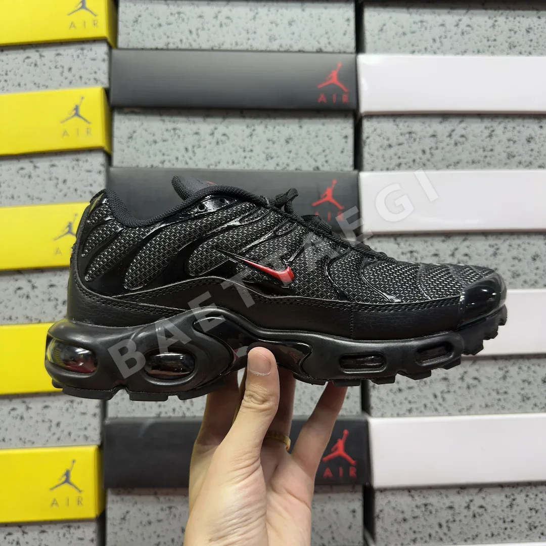 나이키 [BD] 에어 맥스 플러스 DO6383-001 201863 Nike Air Max Plus Metal Mesh Black Red 상세 이미지 8