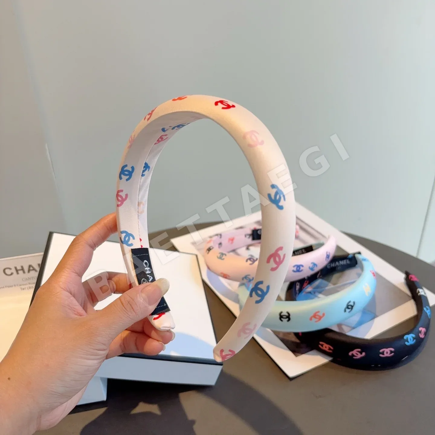 샤넬 스펀지 헤드밴드 헤어악세사리 상세 이미지 2