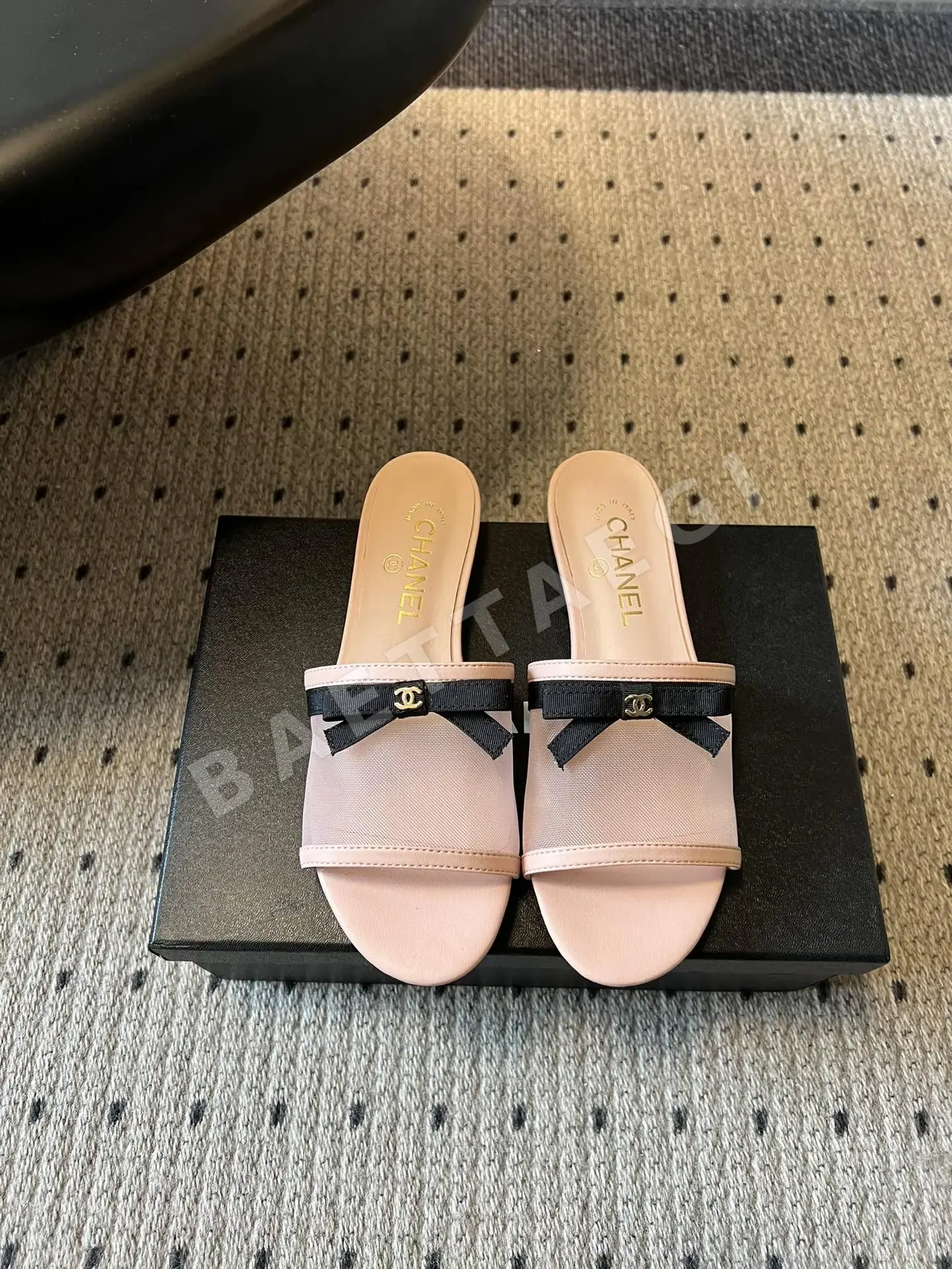 샤넬 메시 보우 샌들 24402