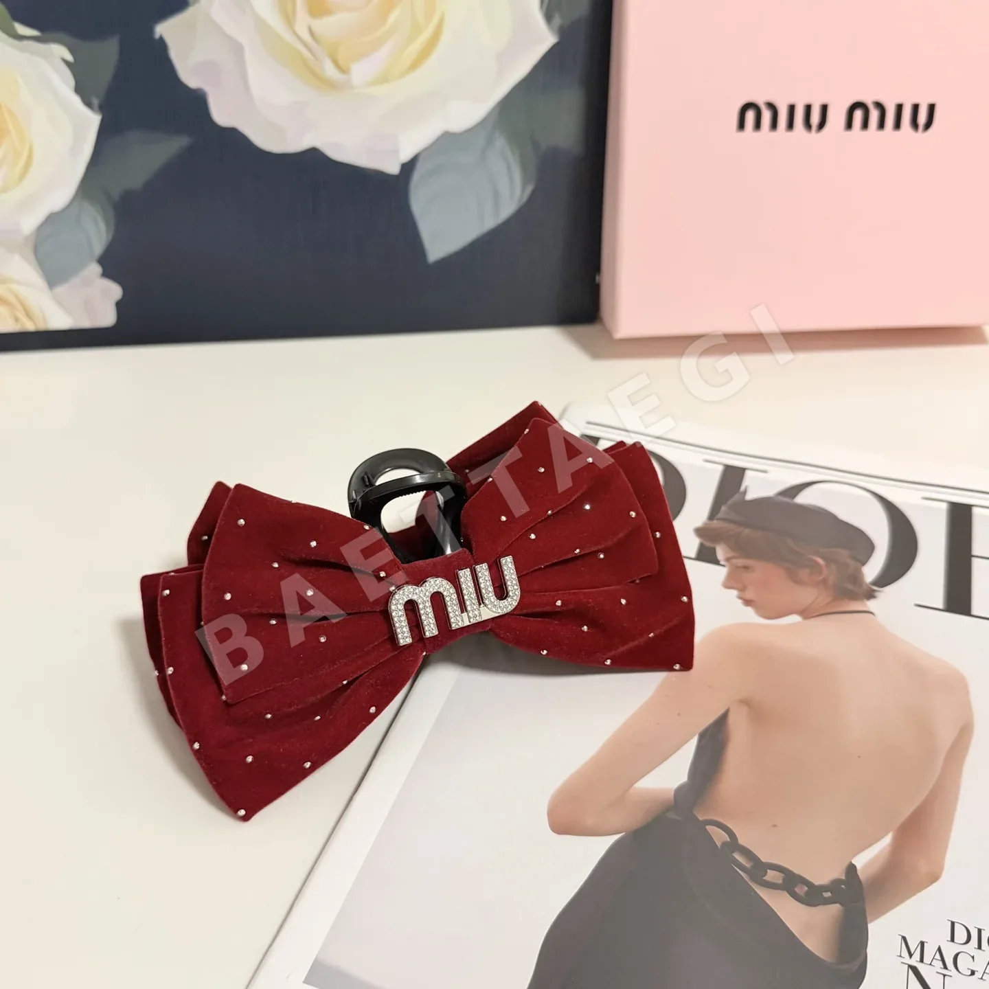 미우미우 빈티지 벨벳 클로 헤어클립 183760