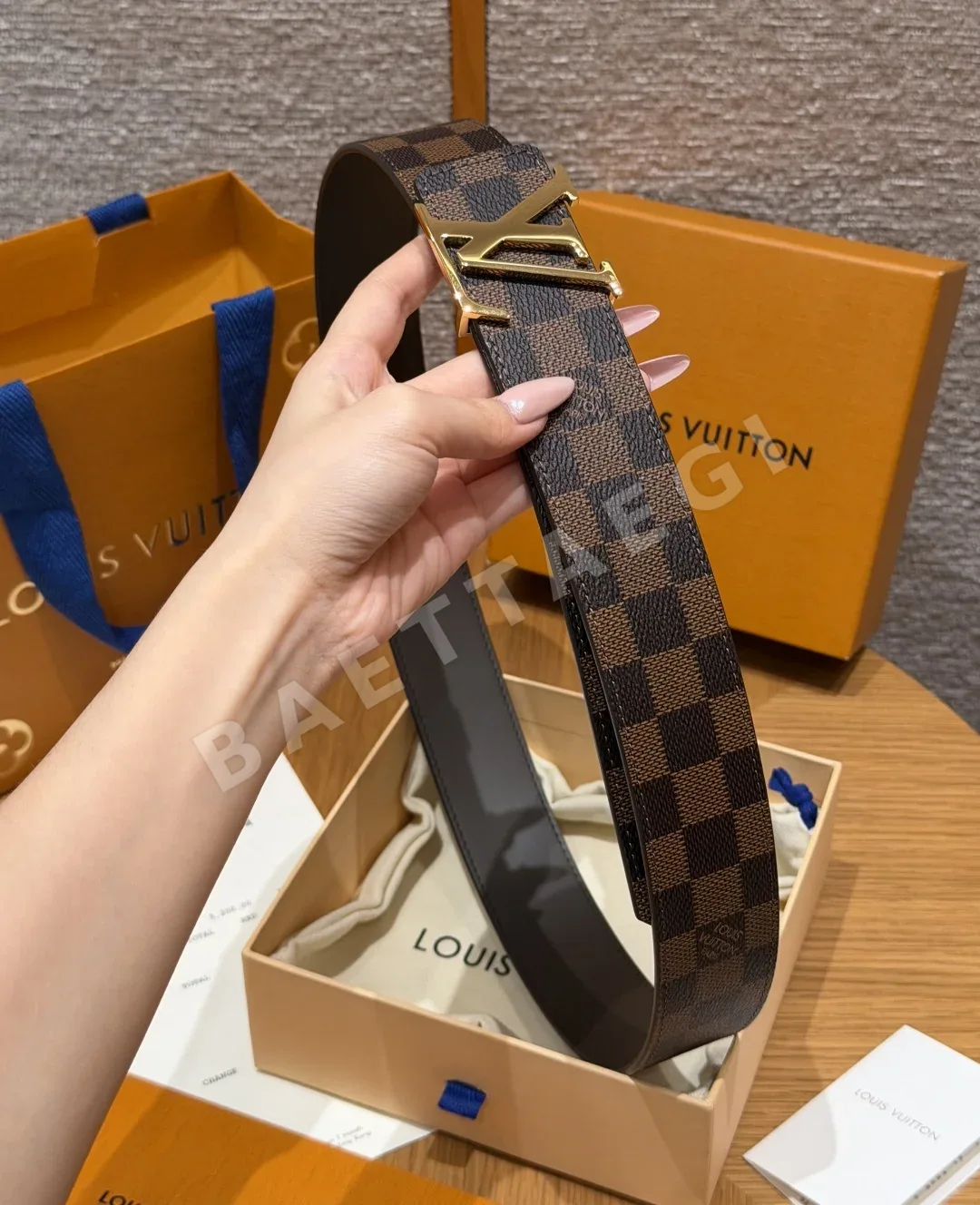 루이비통 이니셜 40mm 리버시블 벨트 상세 이미지 3