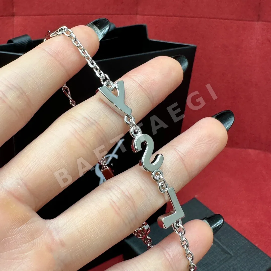 생로랑 다이아몬드 S 엠블럼 목걸이 상세 이미지 3
