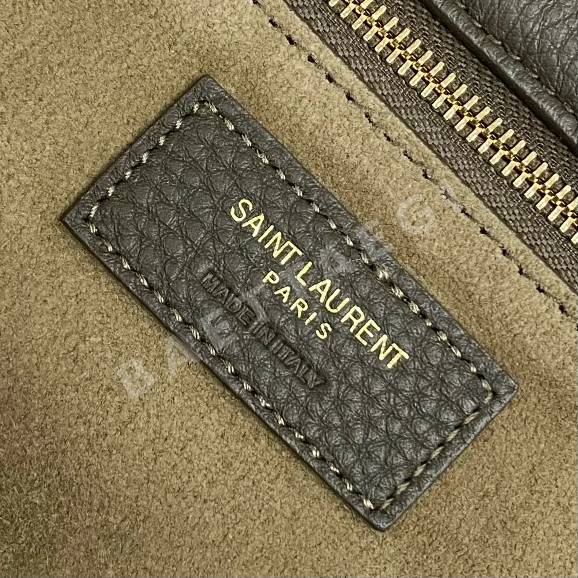 생로랑 YSL Bea 골드 장식 숄더백 상세 이미지 7