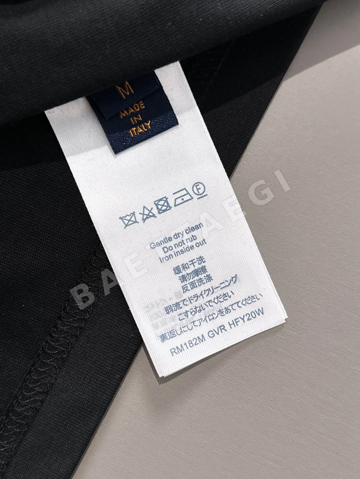 루이비통 남여공용 반팔 상세 이미지 9