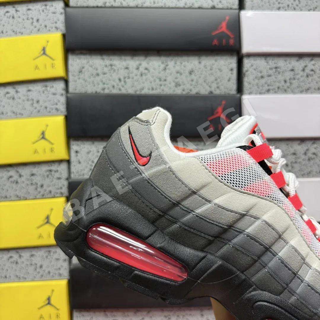 나이키 [WE] 에어 맥스 95 OG IM7410-001 201736 Nike Air Max 95 OG Big Bubble Solar Red 상세 이미지 8