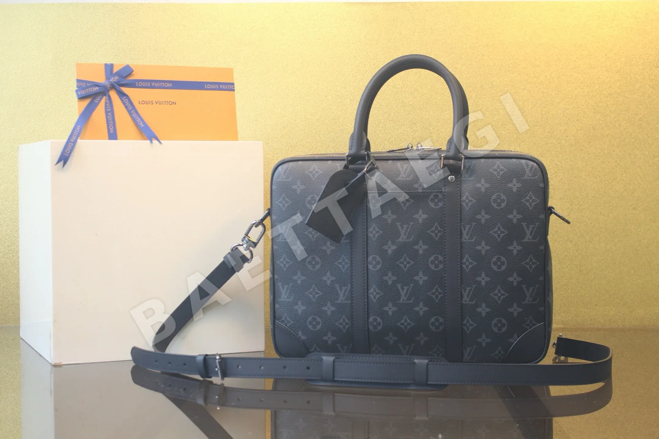 루이비통 M46457 VOYAGE 스몰 브리프케이스 가방 169088
