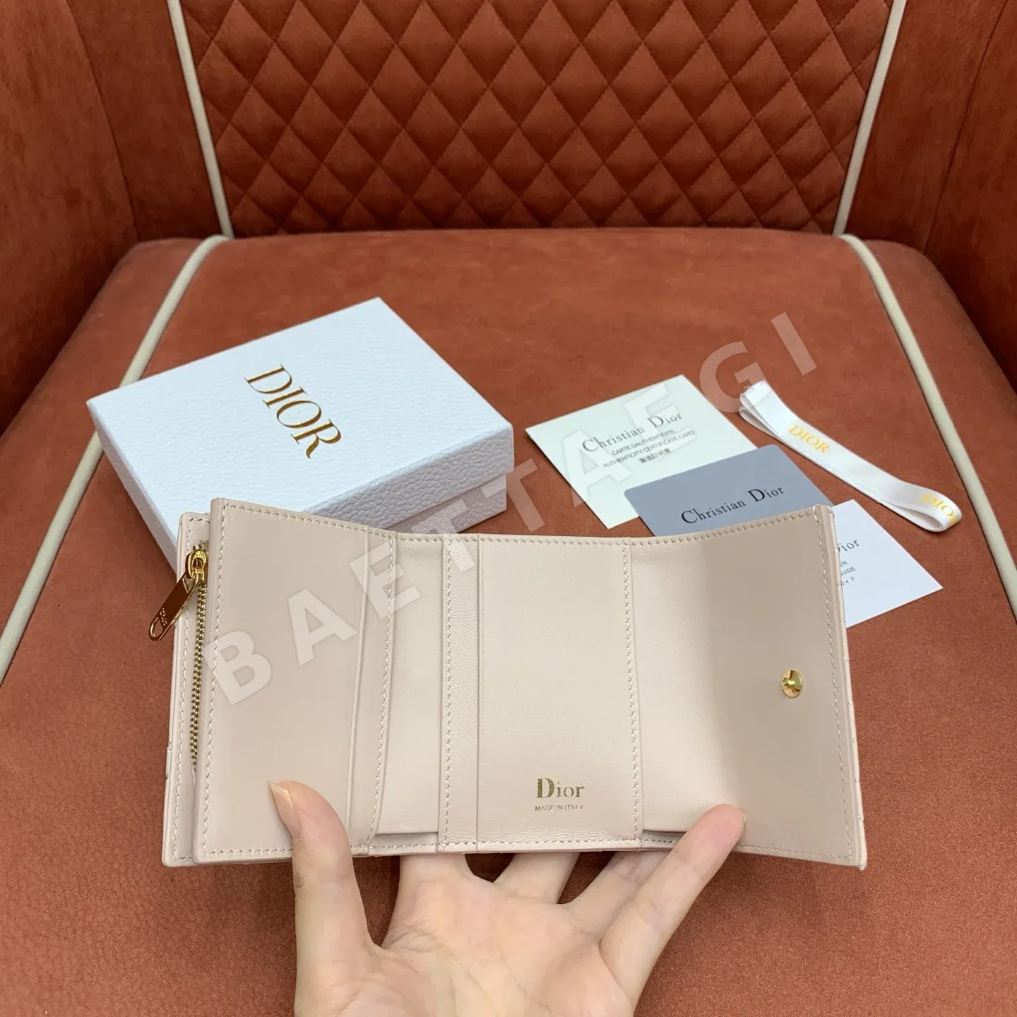 디올 카나쥬 리본 장식 램스킨 삼단 반지갑 상세 이미지 8
