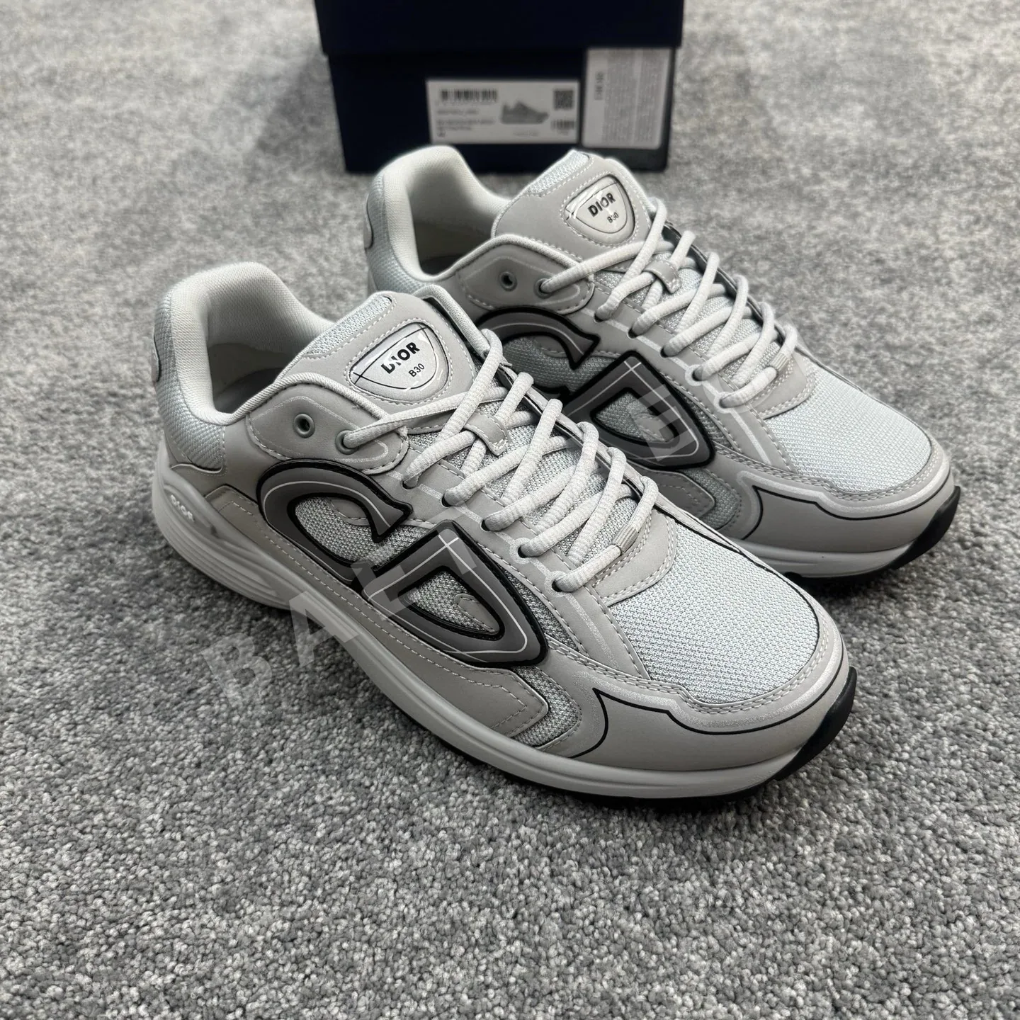 디올 B30 스니커즈 CD30 그래픽 로고 상세 이미지 8