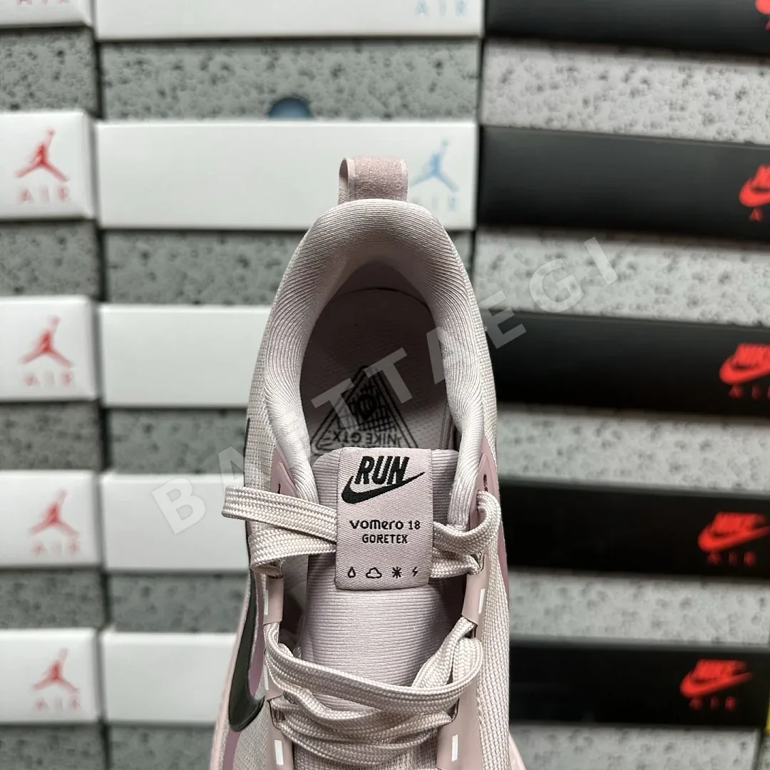 나이키 [XY] 보메로 18 201735 Nike Vomero 18 HQE98-014 상세 이미지 7