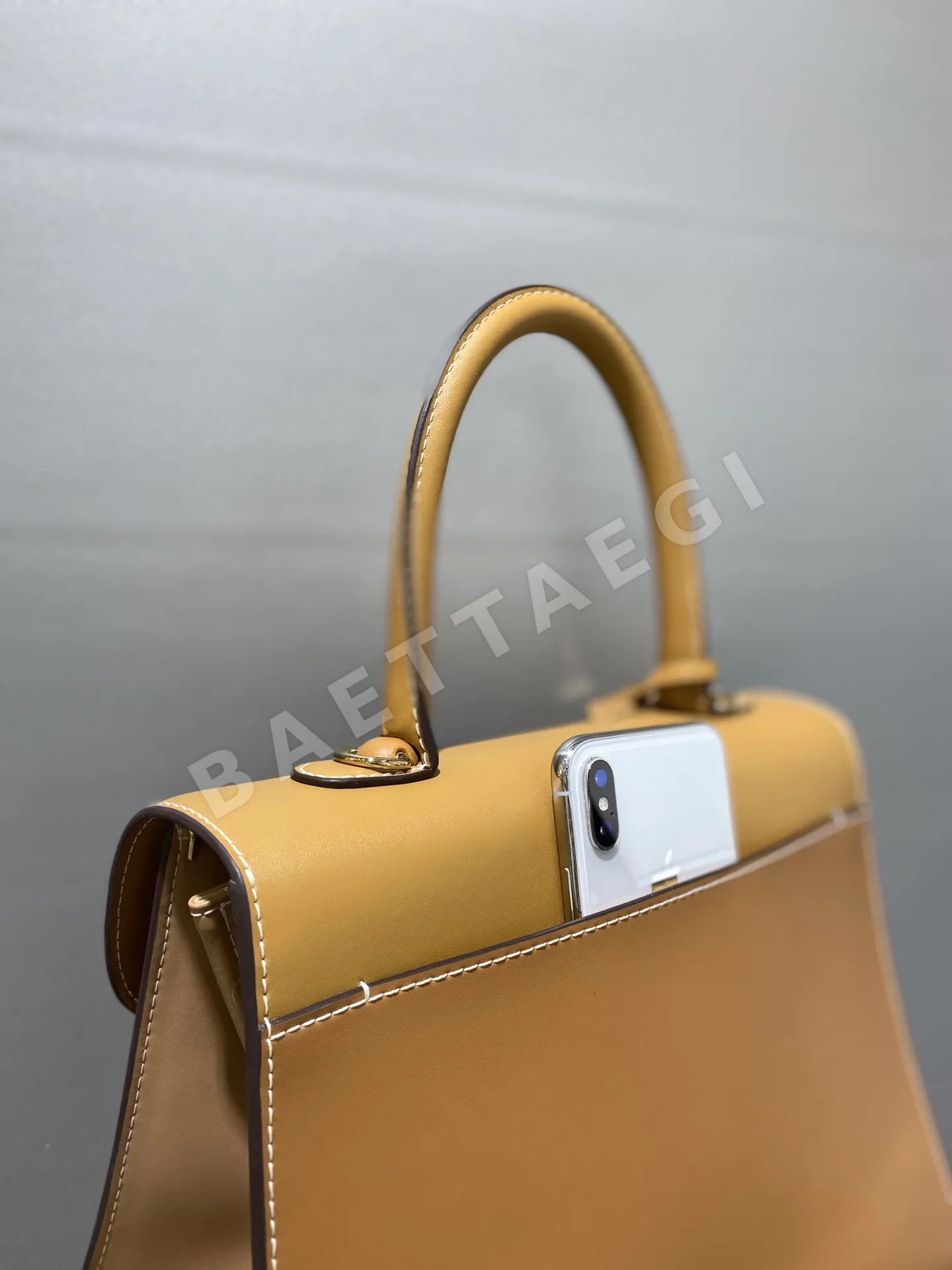 델보 더블 링 브릴리언트 박스 램스킨 숄더백 상세 이미지 5