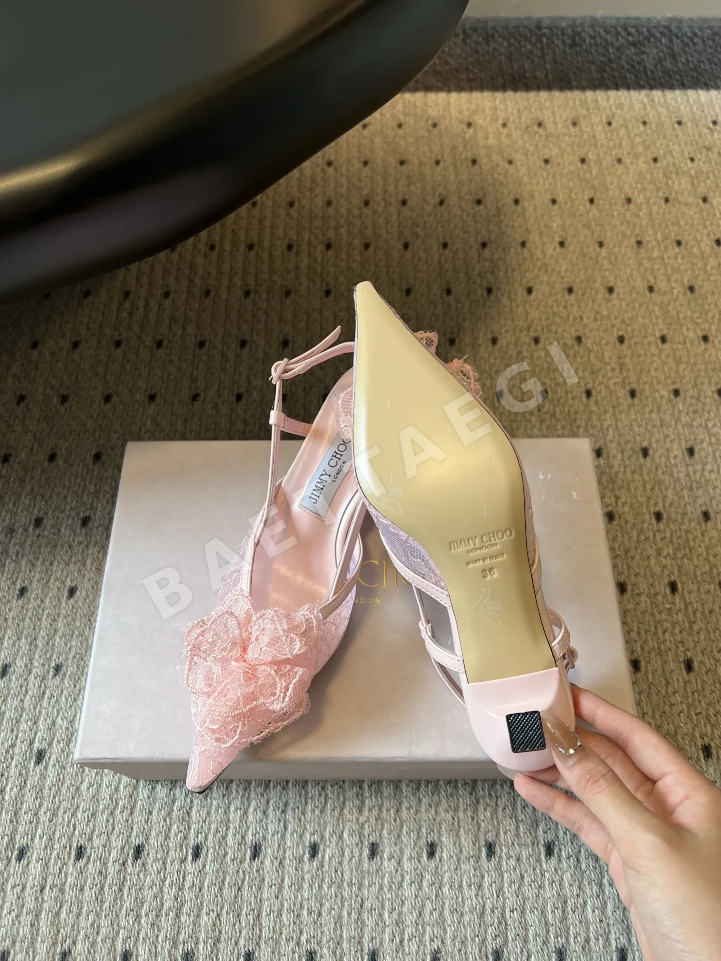 지미추 레이스 오픈백 뾰족코 하이힐 샌들 상세 이미지 3