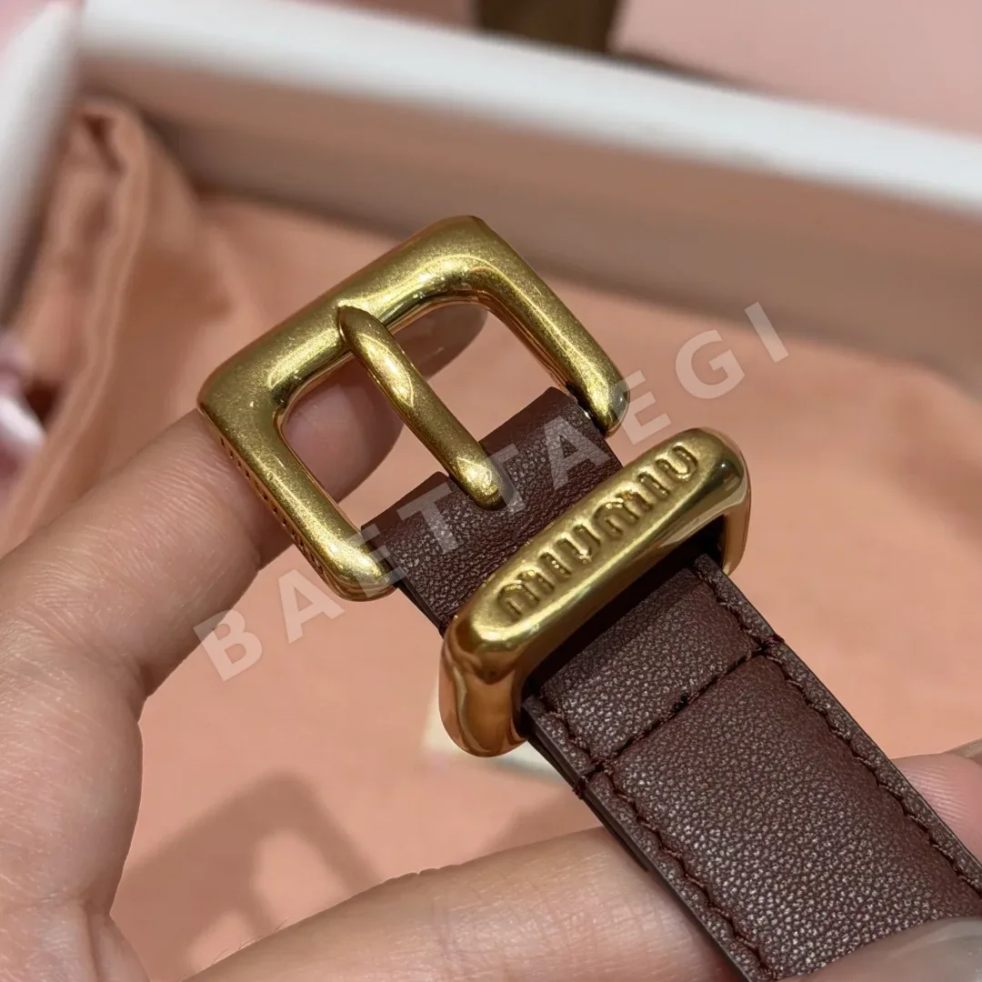 미우미우 가죽 슬림 벨트 2.5 cm 상세 이미지 4