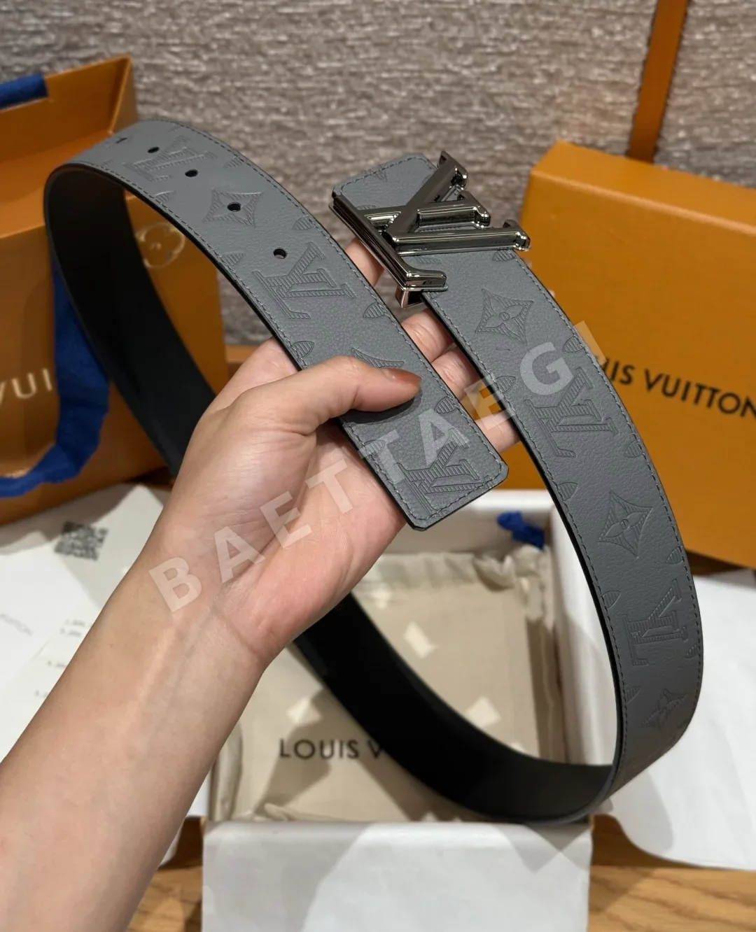 루이비통 피라미드 40mm 리버시블 벨트 상세 이미지 3