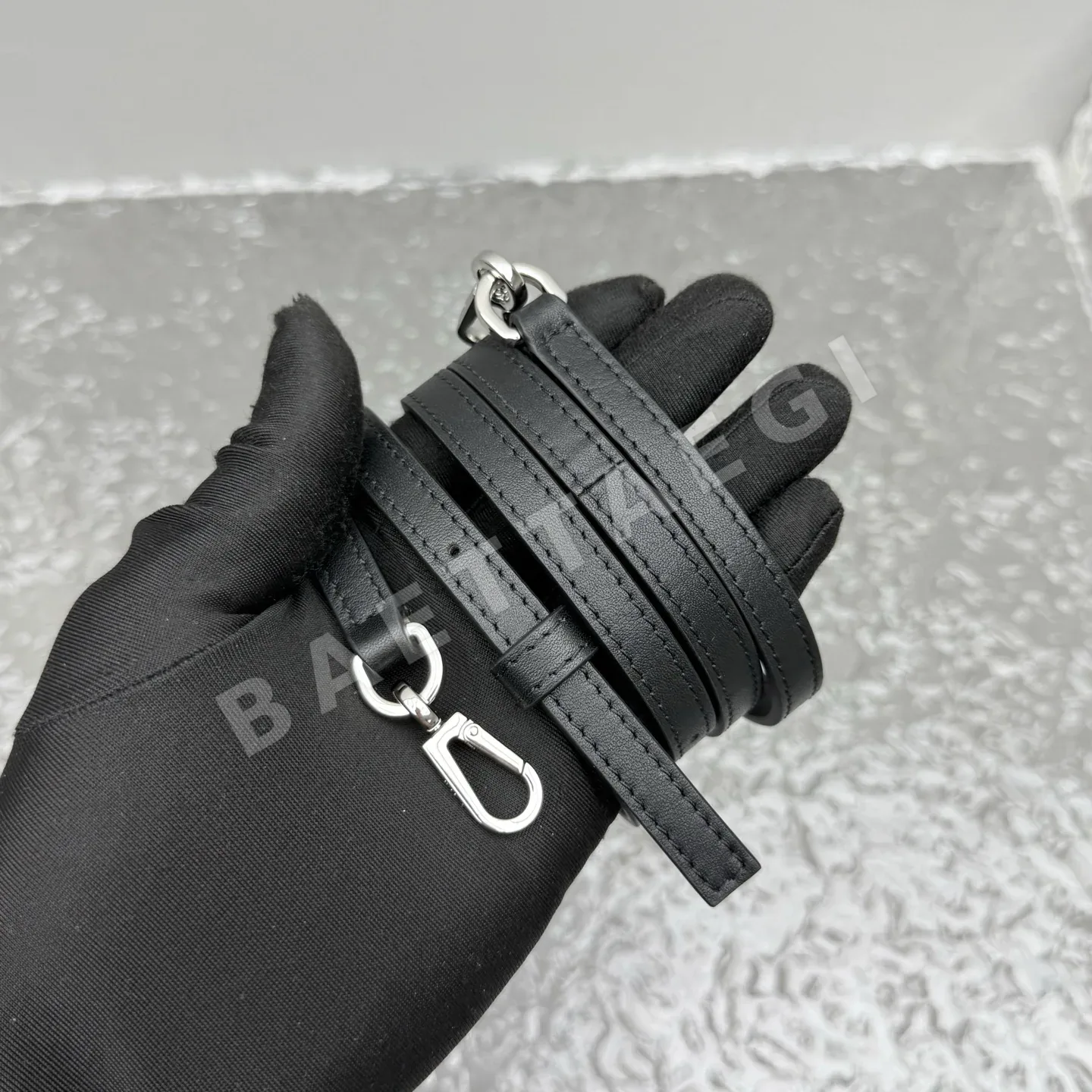 로에베 아마조나 180 미니 가방 상세 이미지 11