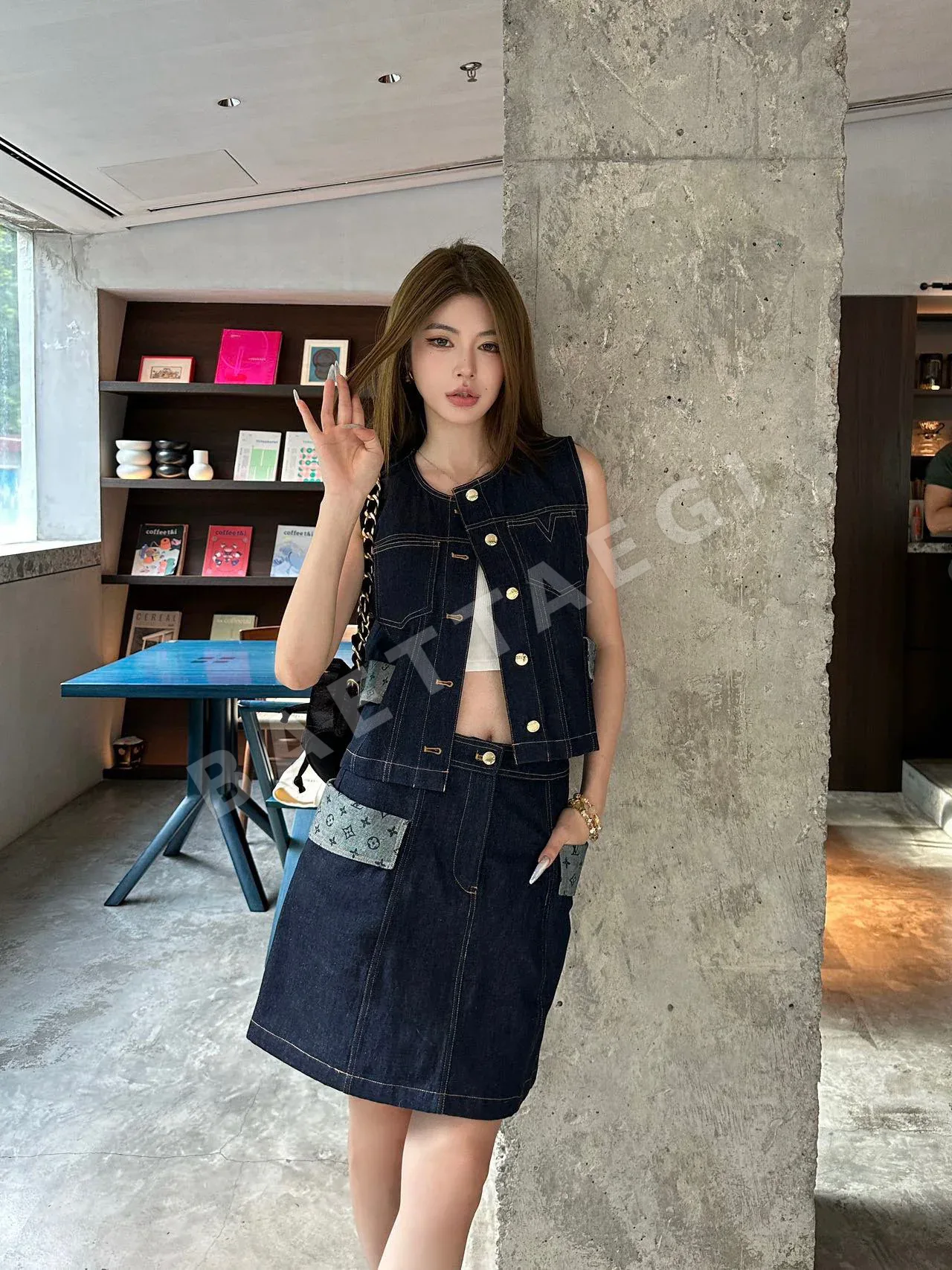 루이비통 모노그램 프린트 데님 반팔 티셔츠 41419