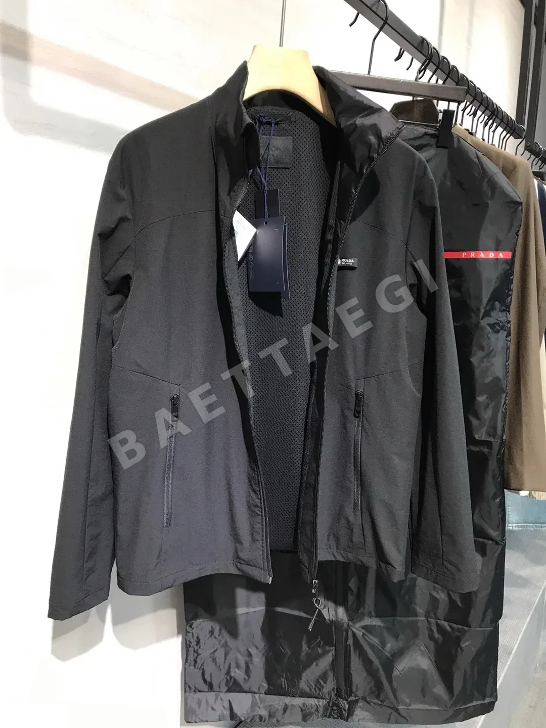 프라다 블랙나이트 재킷 19439 Prada 상세 이미지 3