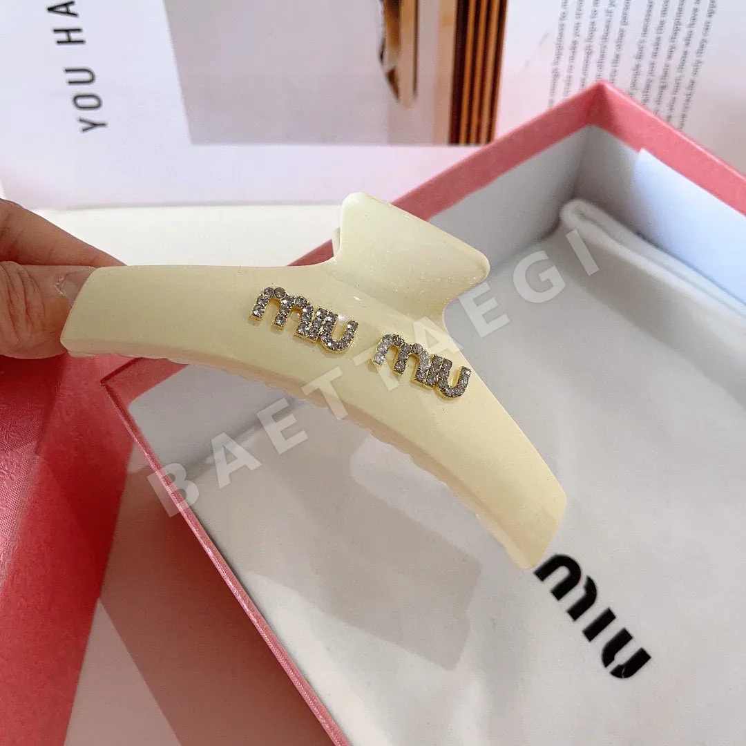 미우미우 큐빅 장식 헤어클립 상세 이미지 5