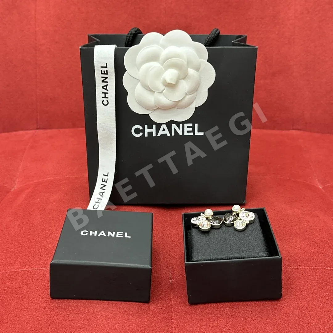 샤넬 4in1 멀티 엘리먼트 진주 크리스탈 귀걸이 상세 이미지 9