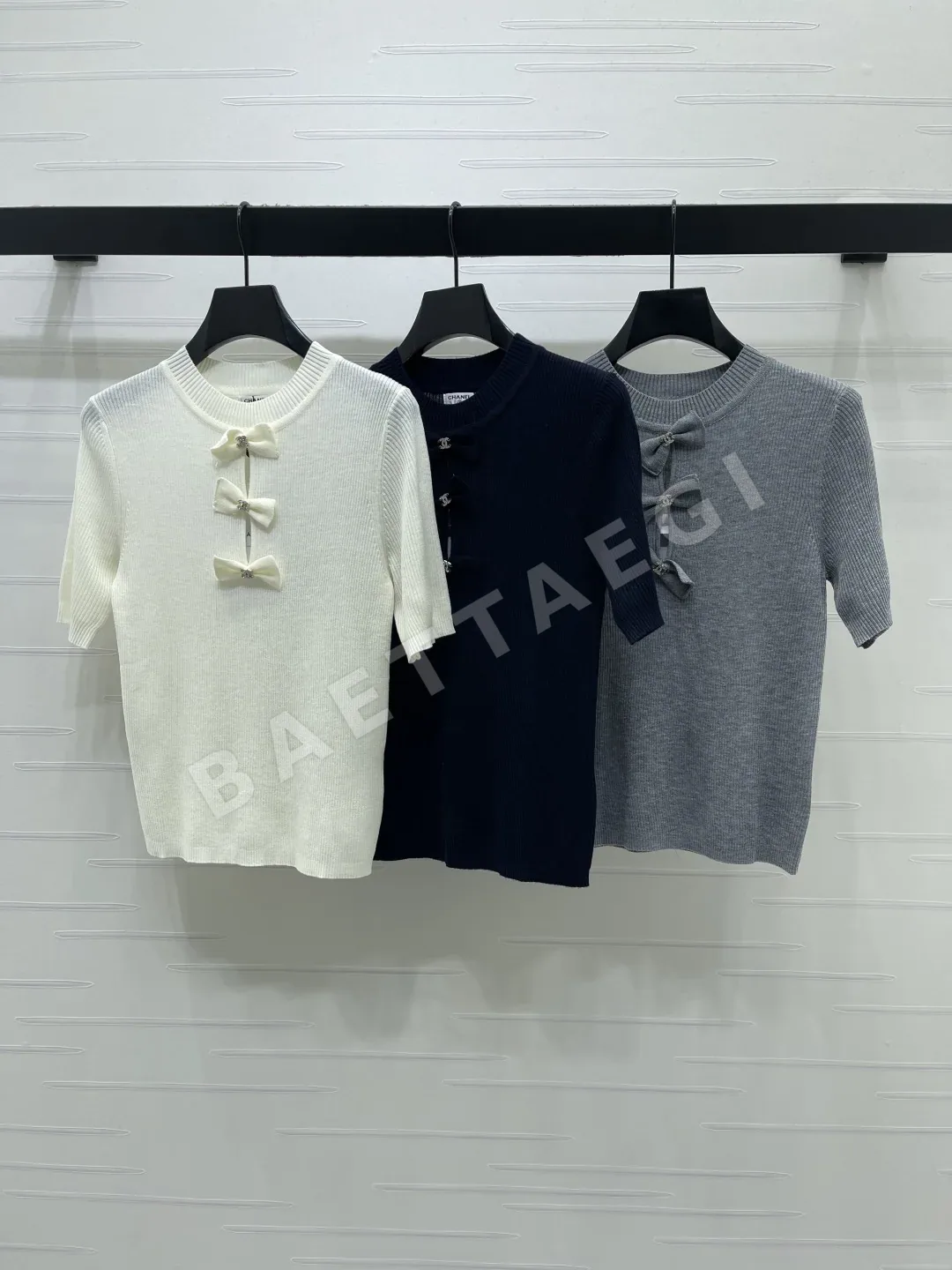 샤넬 3D 리본 아이스 실크 니트 반팔 탑 103913