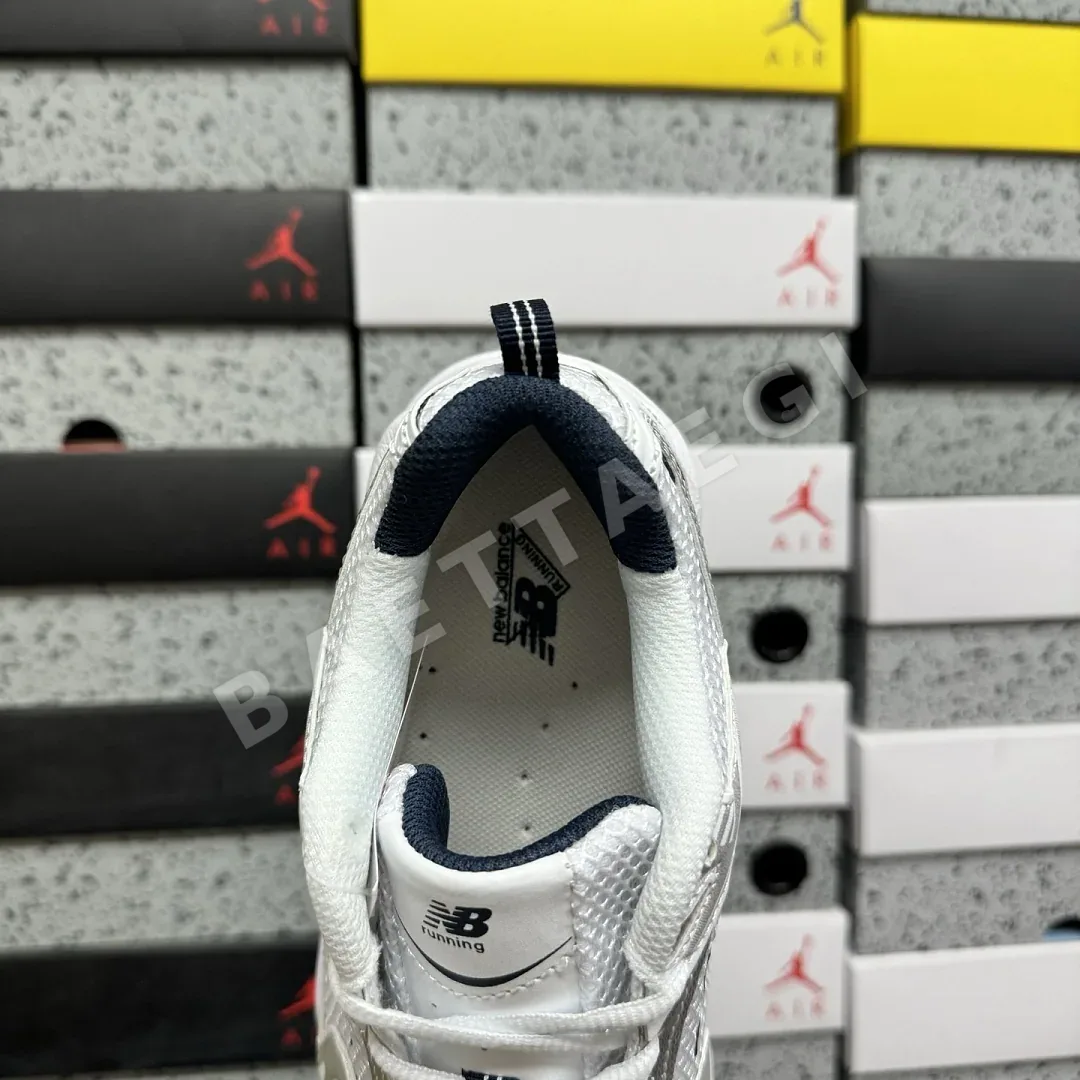 뉴발란스 [WZ] 530 MR530SG 202039 New Balance 530 White Silver Navy 상세 이미지 8
