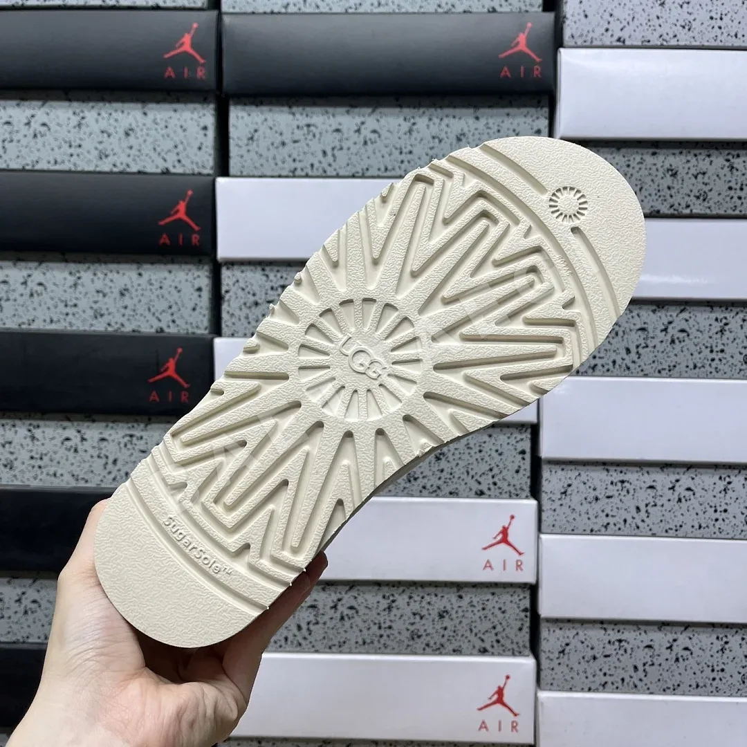어그 [OT] 화이트 209103 UGG 1158275-WCRM 상세 이미지 7