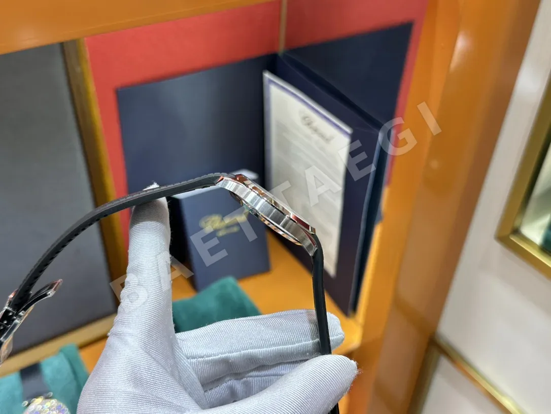 파텍필립 아쿠아넛 자동 남성 시계 5168 G 그레이 다이얼 5168 G 상세 이미지 4