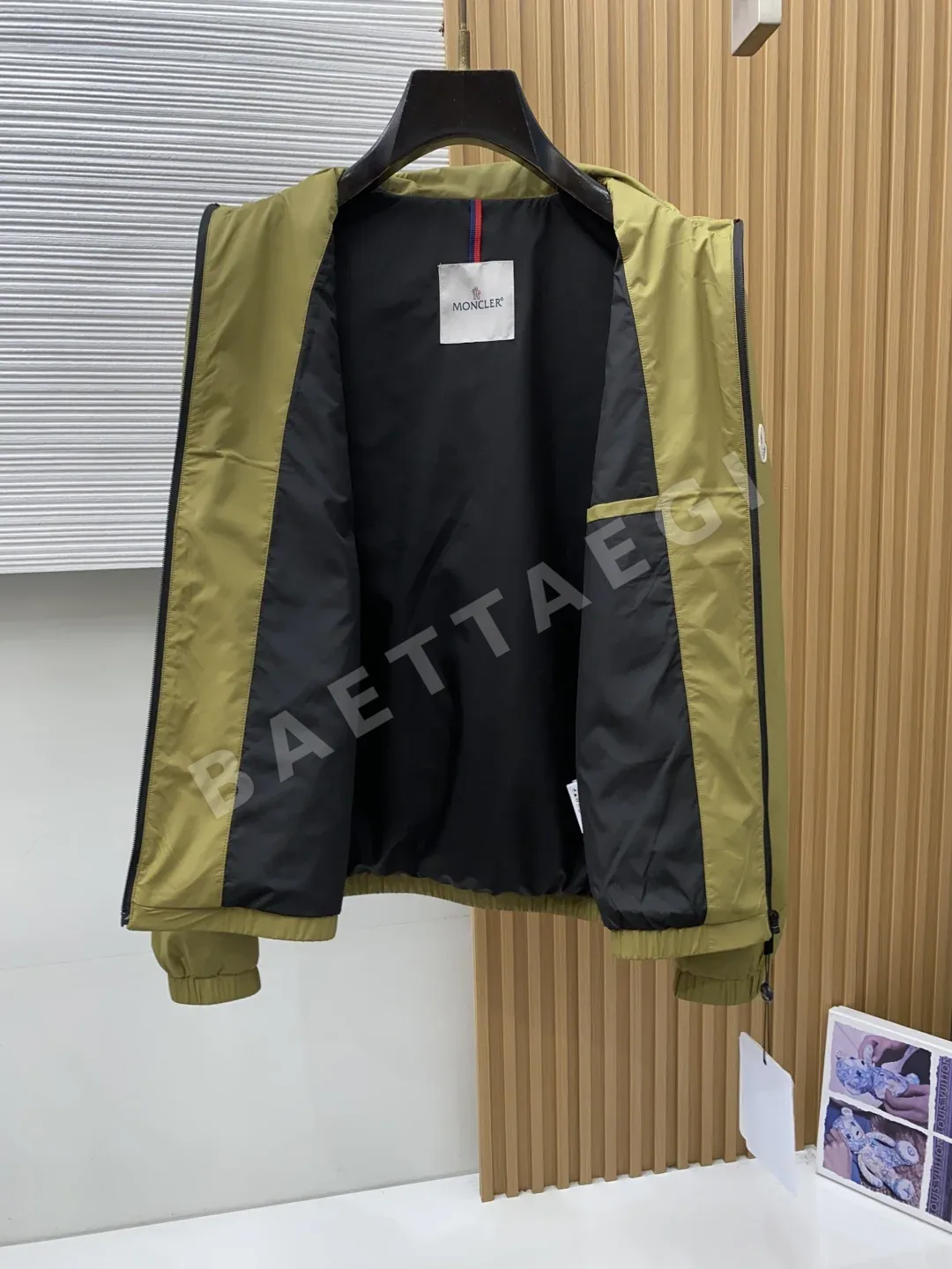 몽클레르 경량 코튼 패딩 자켓 상세 이미지 8