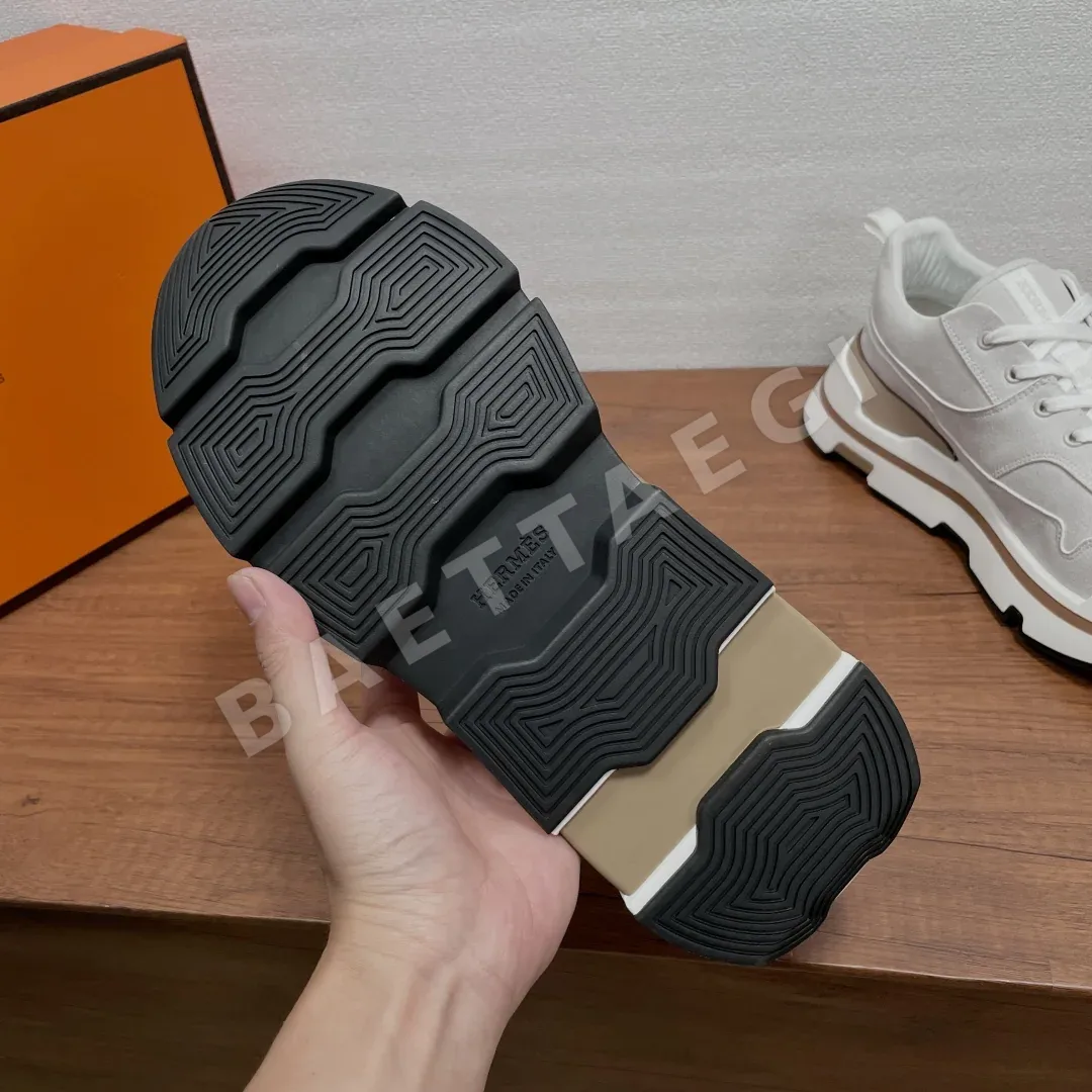 에르메스 스니커즈 남성 스웨이드 가죽 웹 스트라이프 디테일 상세 이미지 6