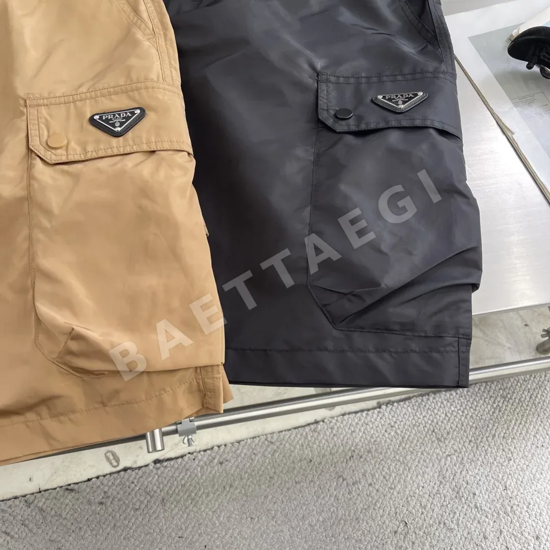 프라다 나일론 밴딩 남성 반바지 상세 이미지 6
