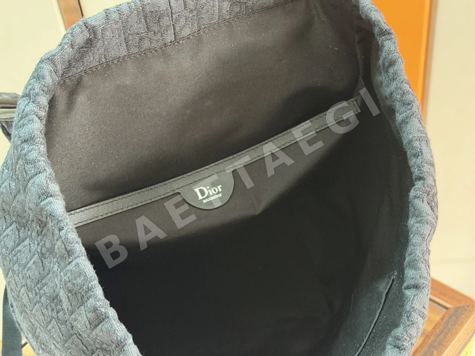 디올 젯 백팩 상세 이미지 9