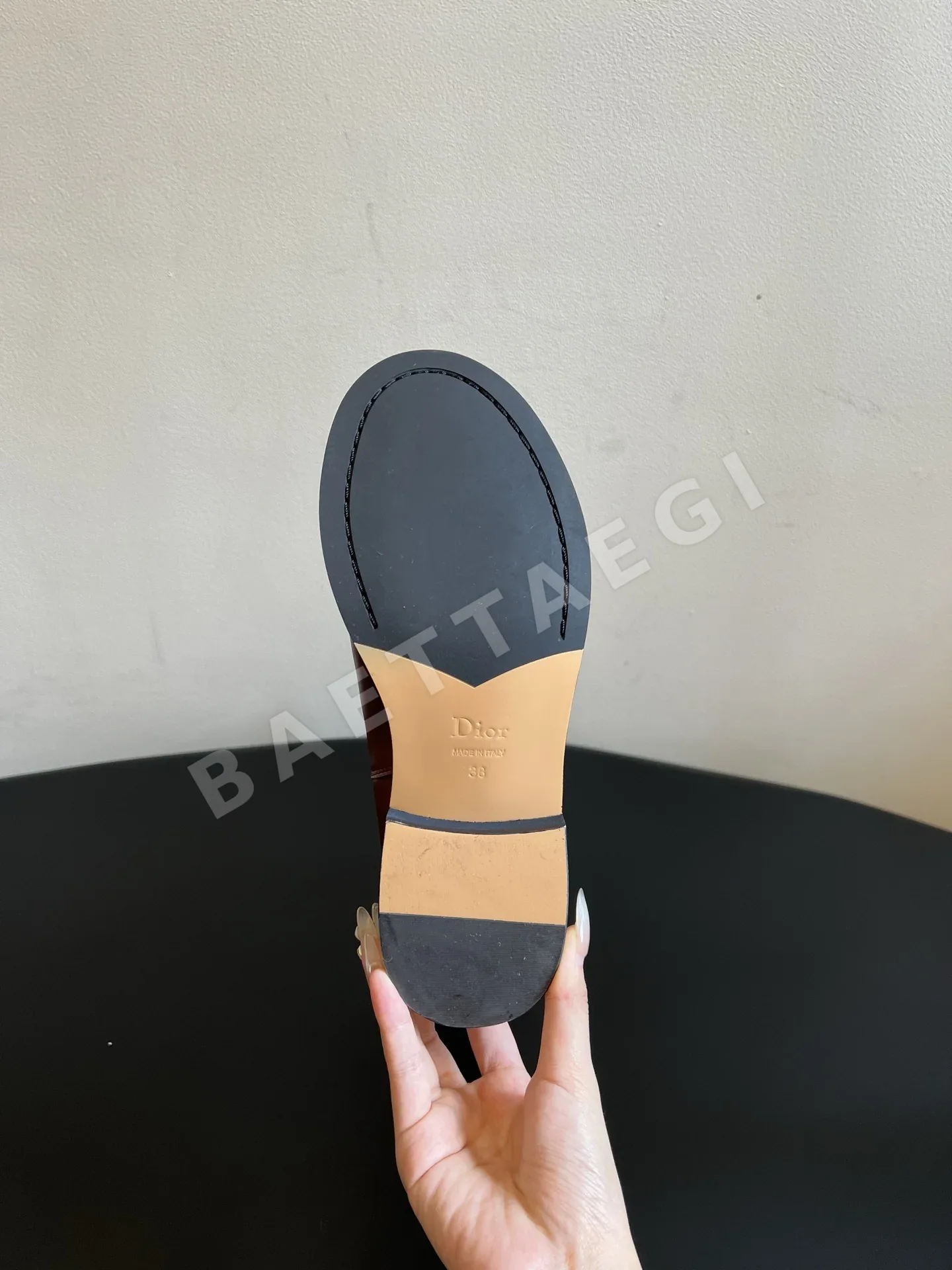 디올 부츠 배지 자수 상세 이미지 5
