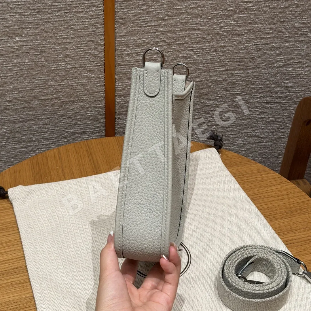 에르메스 에블린 크레망스 가죽 미니 가방 상세 이미지 3