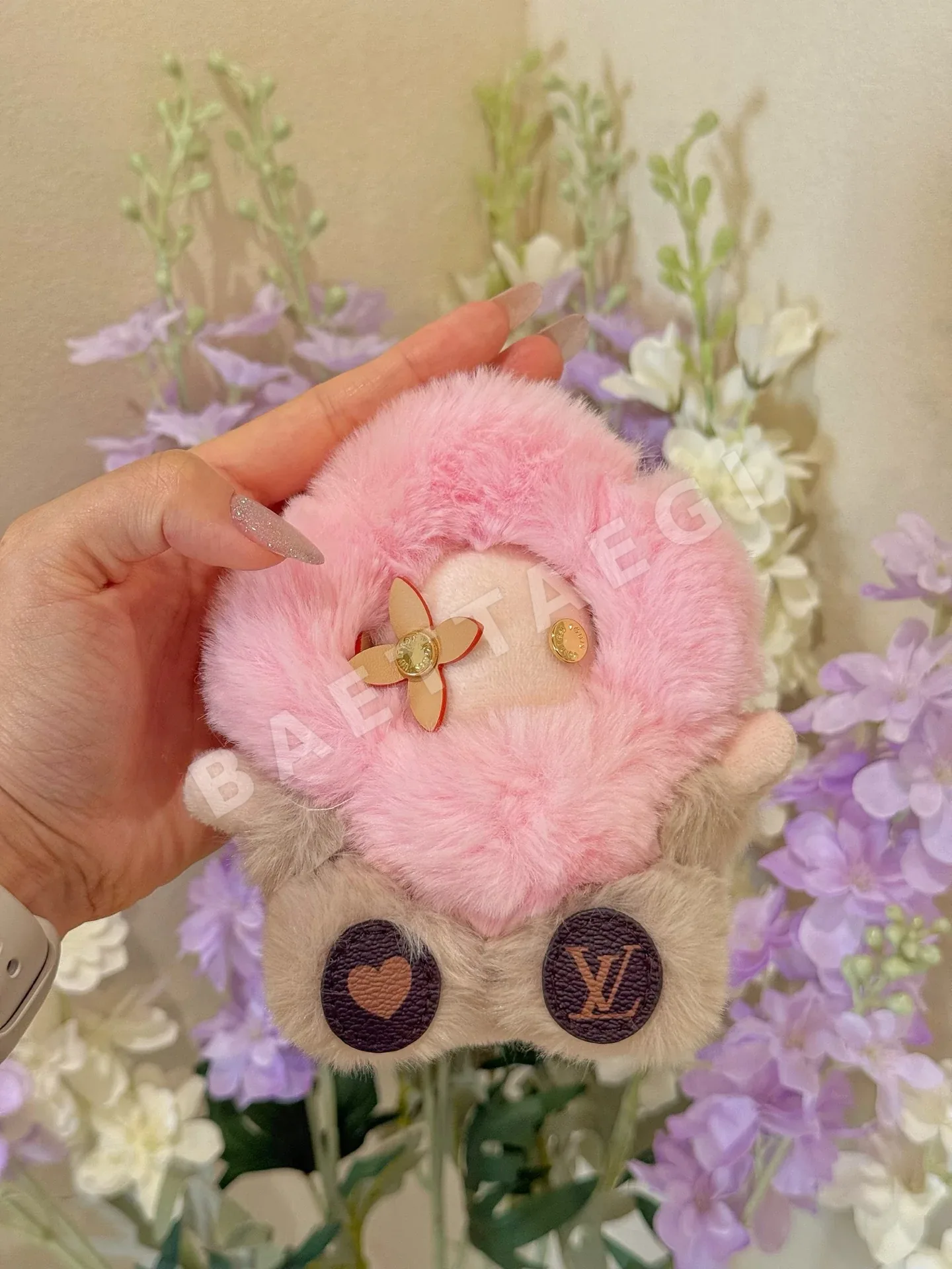 루이비통 비비엔느 해바라기 봉제 인형 키링 상세 이미지 9