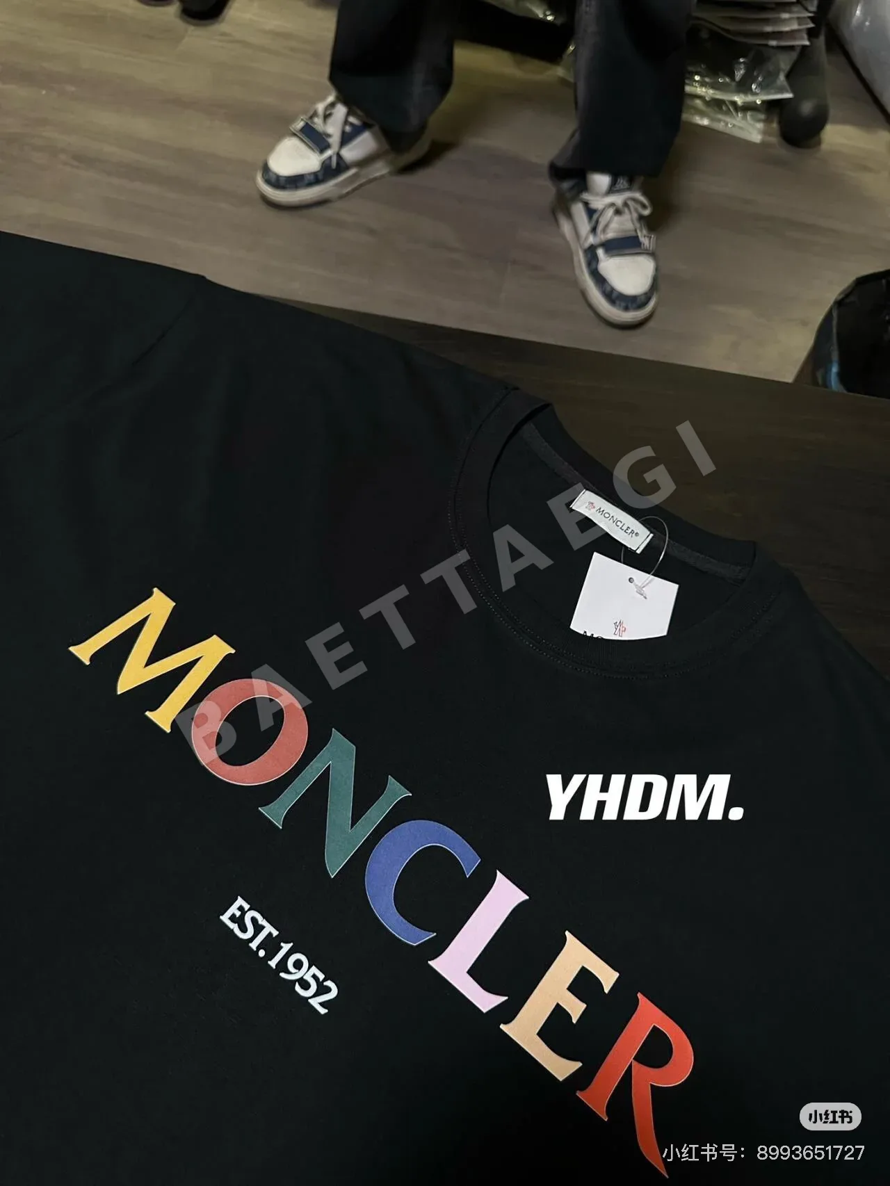 몽클레르 컬러 로고 여성 반팔 티셔츠 상세 이미지 8