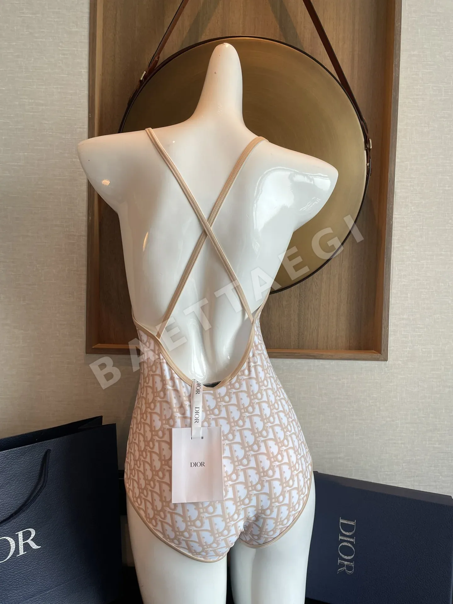 디올 누드 핑크 모노그램 스트랩 원피스 수영복 상세 이미지 4