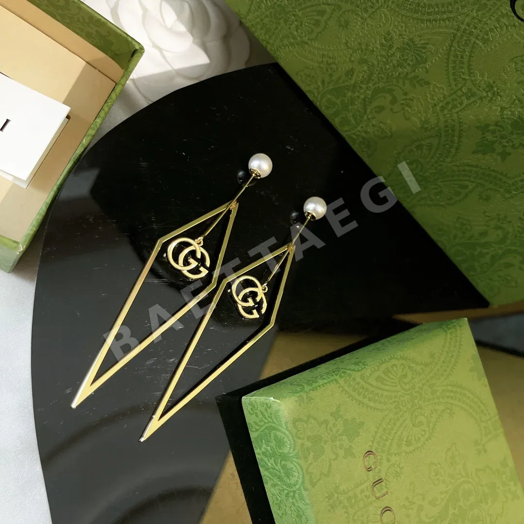 구찌 더블 GV S925 실버 귀걸이 상세 이미지 3
