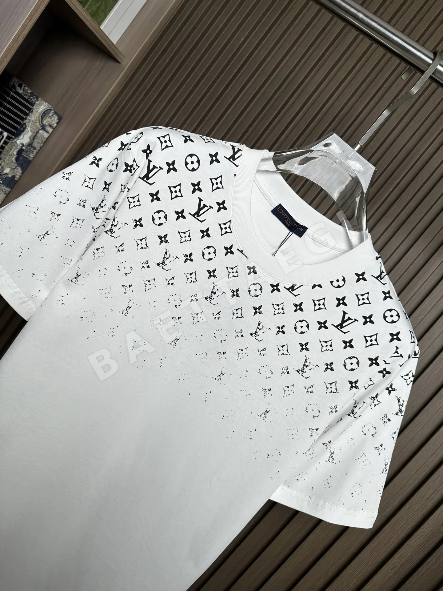 루이비통 남성 반팔 티셔츠 상세 이미지 4