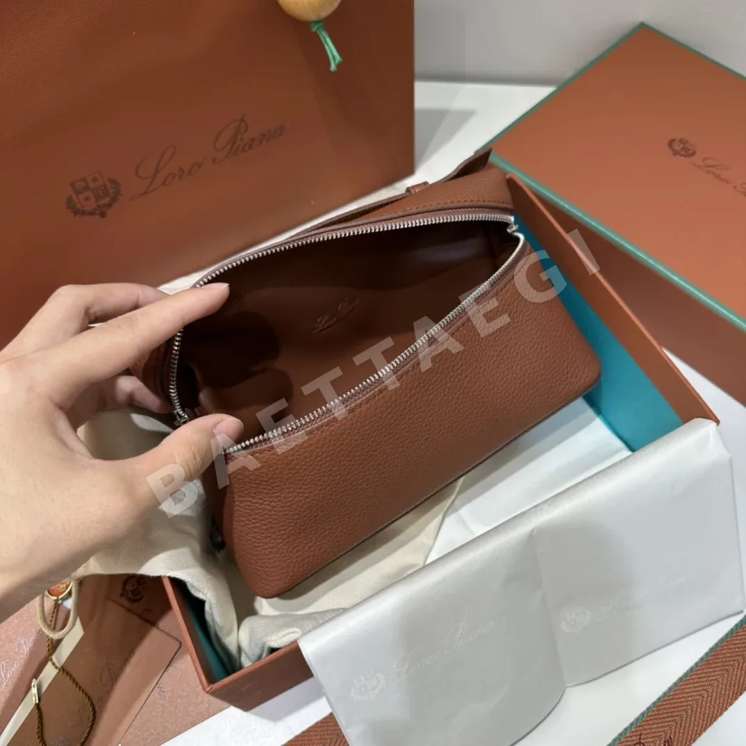 로로피아나 L19 벽돌 레드 미니 가방 상세 이미지 7